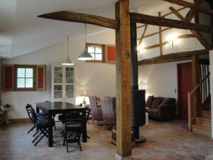 Maisons de vacances Superb villa with private heated pool : photos des chambres