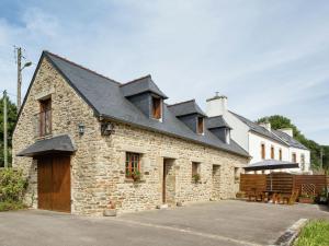 Maisons de vacances Rural holiday home near beach culture and recreation in the tip of Brittany : Maison de Vacances 1 Chambre