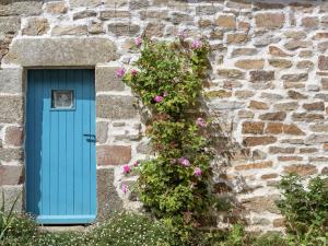 Maisons de vacances Rural holiday home near beach culture and recreation in the tip of Brittany : photos des chambres