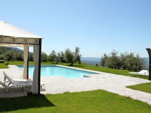 Ferienhaus Luxurious Villa with Private Pool in Florence Pian di Scò Italien