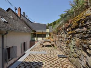 Apartment in Zell near Mosel River & Vineyards