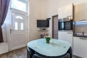 Apartments Ivan i Toma