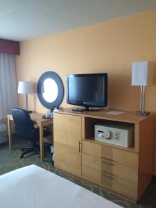 Double Room with Two Double Beds room in Trip Hotel Ithaca