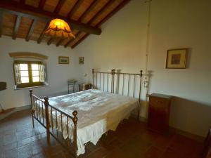 Part of an authentic Tuscan farmhouse with stunning views on the Mugello hills