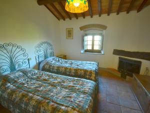 Part of an authentic Tuscan farmhouse with stunning views on the Mugello hills