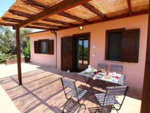 Farmhouse in Montalto near Sandy Beach