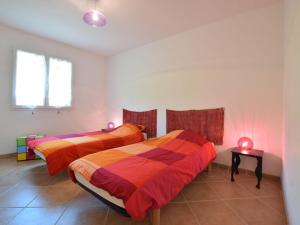 Villas Luxurious Villa in Thueyts with Private Pool : photos des chambres