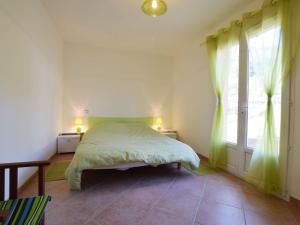 Villas Luxurious Villa in Thueyts with Private Pool : photos des chambres