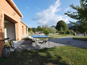 Villas Luxurious Villa in Thueyts with Private Pool : photos des chambres