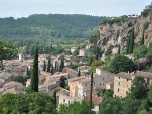 Maisons de vacances Pleasant Holiday Home in Villecroze with Swimming Pool : photos des chambres