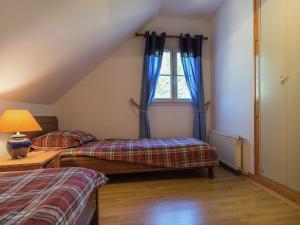 Maisons de vacances Holiday Home in Montrichard with Pool : photos des chambres