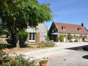 Maisons de vacances Holiday Home in Montrichard with Pool : photos des chambres
