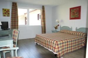 Hotels Hotel Blanc : photos des chambres