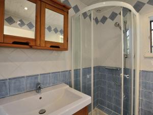Maisons de vacances Modern Villa in Gar oult with Private Pool : photos des chambres