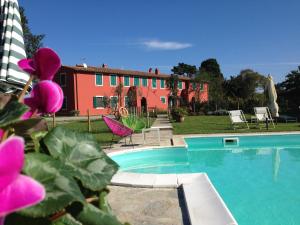 Apartamentai Country House Podere Le Rane Felici Fauglia Italija