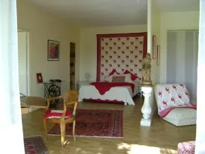 艾乐门特圣埃美浓4号酒店 - Vignonet