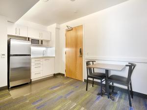 Residence & Conference Centre - Toronto Downtown