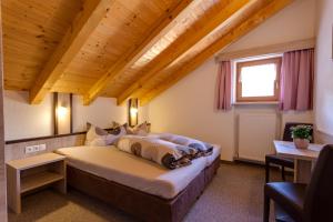 Two-Bedroom Apartment (4 Adults) room in Haus Otto Arnold