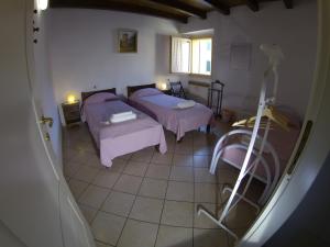 Standard Twin Room with Shared Bathroom