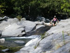 Maisons de vacances Cozy Holiday Home in La Souche by Le Lignon River : photos des chambres