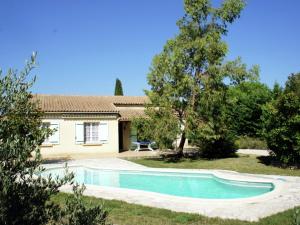 Maisons de vacances Bungalow with pool ideally located in Provence : photos des chambres