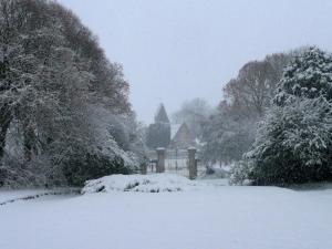 Maisons de vacances Cozy Holiday Home in Lantheuil with Garden : photos des chambres
