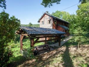 Modern Chalet in Sougné-Remouchamps near Forest
