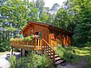Cozy Chalet in Bomal-sur-Ourthe near Forest
