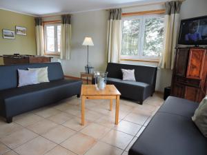 Cozy Holiday Home in Xhoffraix with Sauna and Jacuzzi