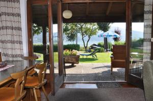 Ferienhaus Seebungalows Wedenig direkt am See Krumpendorf am Wörthersee Österreich