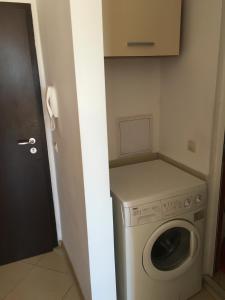 Adonai Apartments