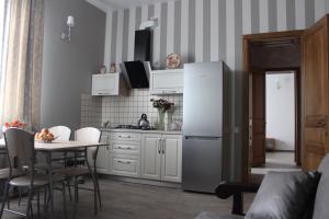 Hotel Barin House готель с бомбосховищем