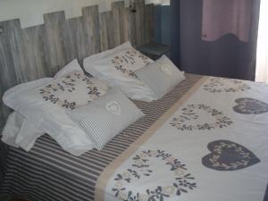 B&B / Chambres d'hotes Les Vingalieres : photos des chambres