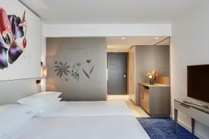 Twin Room room in Hyatt Regency Amsterdam