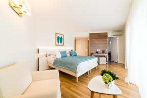 Deluxe Room with Sea View room in Hôtel Hélios