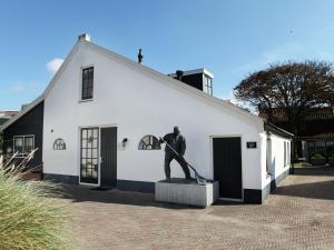 Cozy Holiday Home in Noordwijk aan Zee near Sea