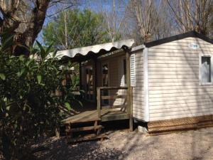 Villages vacances Camping les Fouguieres : photos des chambres