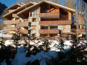 Apartment with balcony in Champagny-en-Vanoise