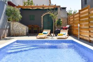 Villa Šima- luxury apartment with private pool