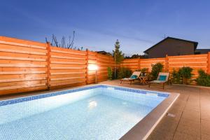 Villa Šima- luxury apartment with private pool