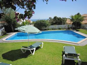 Villa in Albufeira with Pool & Ocean Views