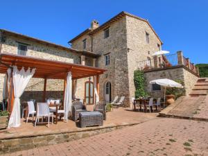 Luxurious Cottage with Pool in Assisi