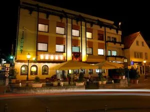 Adler Hotel & Restaurant Groß-Gerau - روسلسهايم