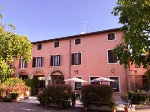 Boutique Hotel Corte Malaspina - Sandra