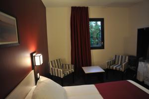 Hotels Hotel AKENA La Ferte Bernard : photos des chambres