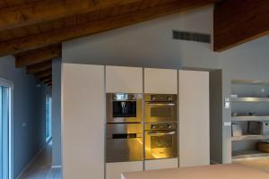 Golfo Gabella Lake Apartments