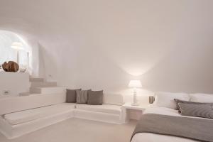 Katikies Chromata Santorini - The Leading Hotels of the World Santorini Greece