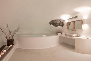 Katikies Chromata Santorini - The Leading Hotels of the World Santorini Greece