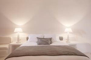 Katikies Chromata Santorini - The Leading Hotels of the World Santorini Greece