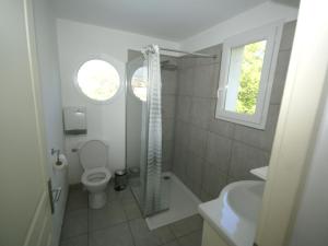 Appartements Apartment in Moriani-Plage near the Beach : photos des chambres